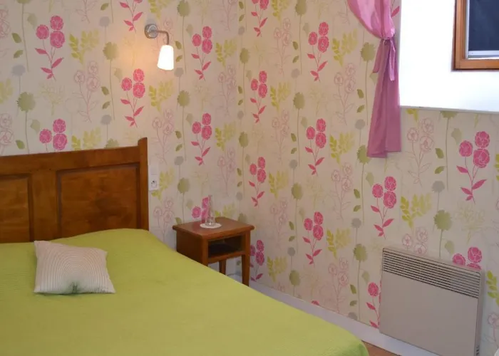 Bed & Breakfast Ferme De La Lande Martel 3*